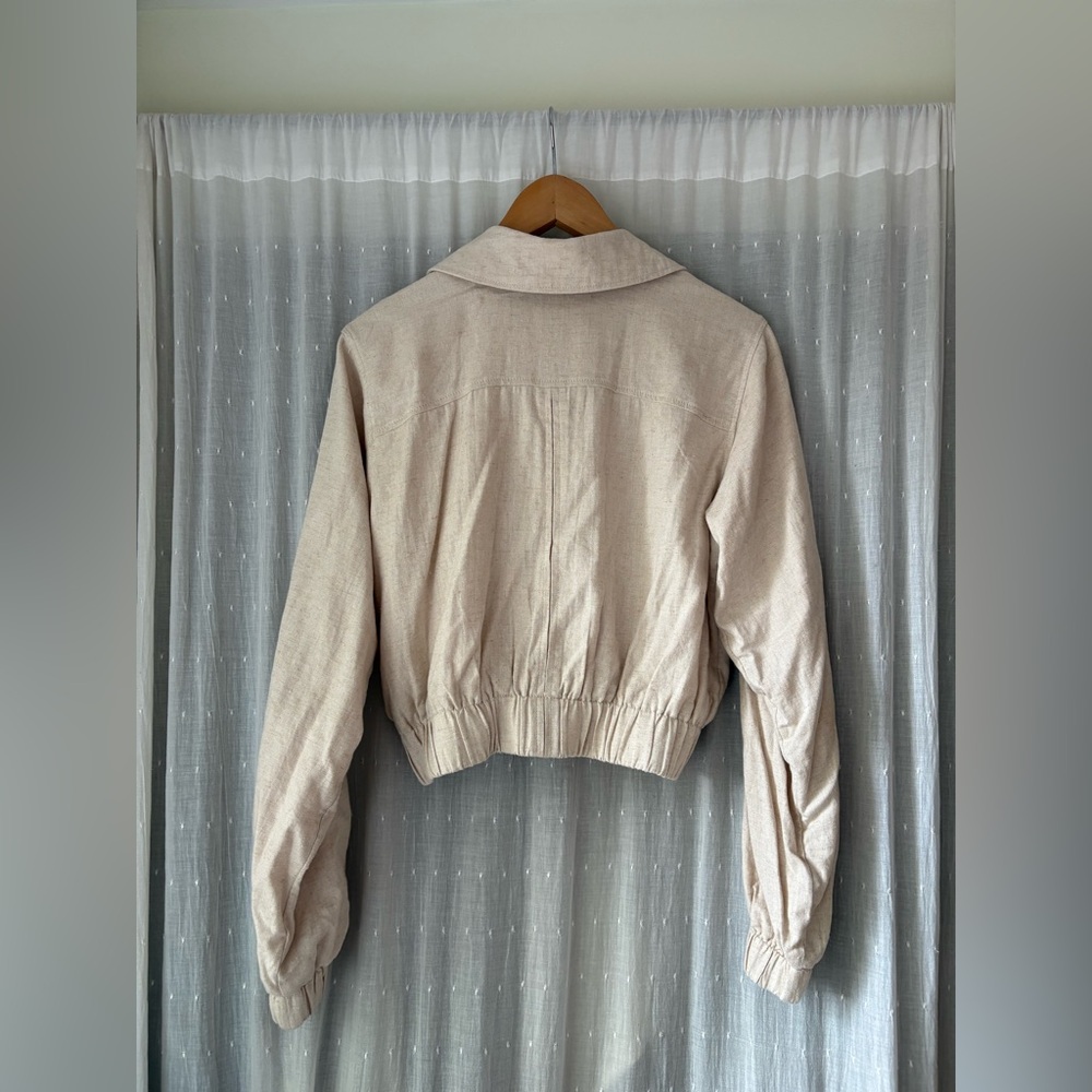Hollister Light Tan linen bomber jacket - Picture 2 of 5